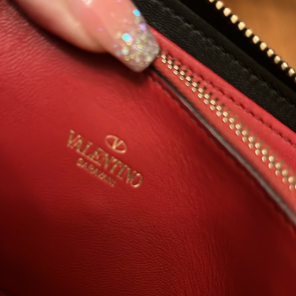Beautiful Valentino wallet - Picture 8 of 14